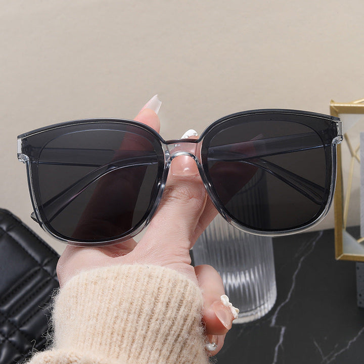 Women's stylish sunglasses with fashionable design Kalsten