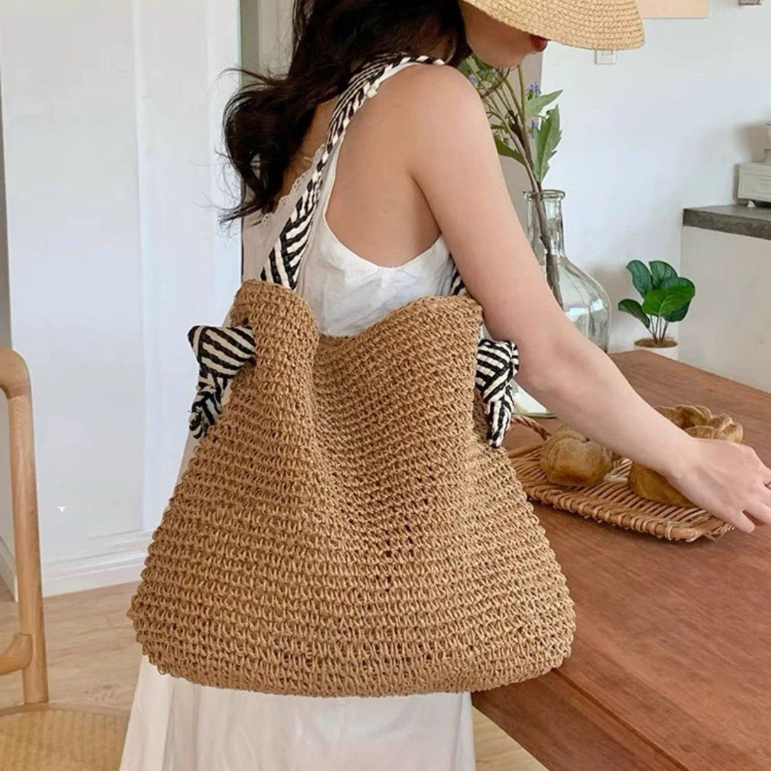 Handcrafted Trendy Straw Bag Kalsten