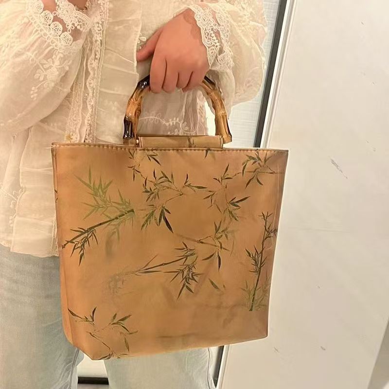 Elegant bag with bamboo handles Kalsten