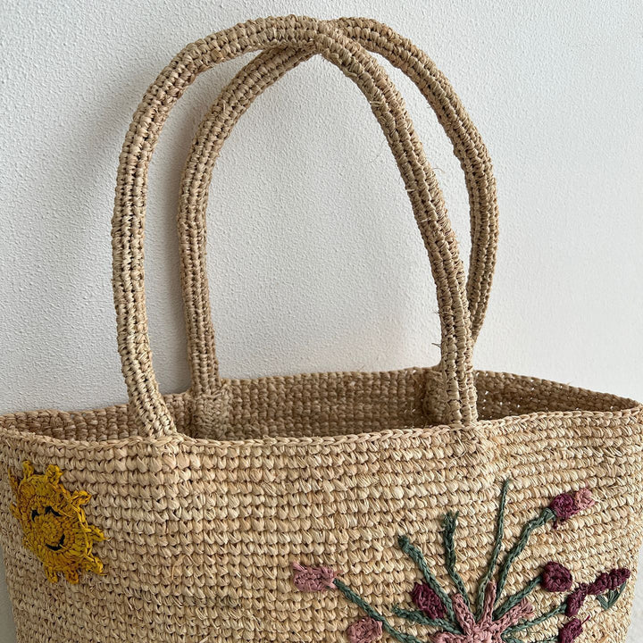 Handmade straw bag with floral embroidery design Kalsten