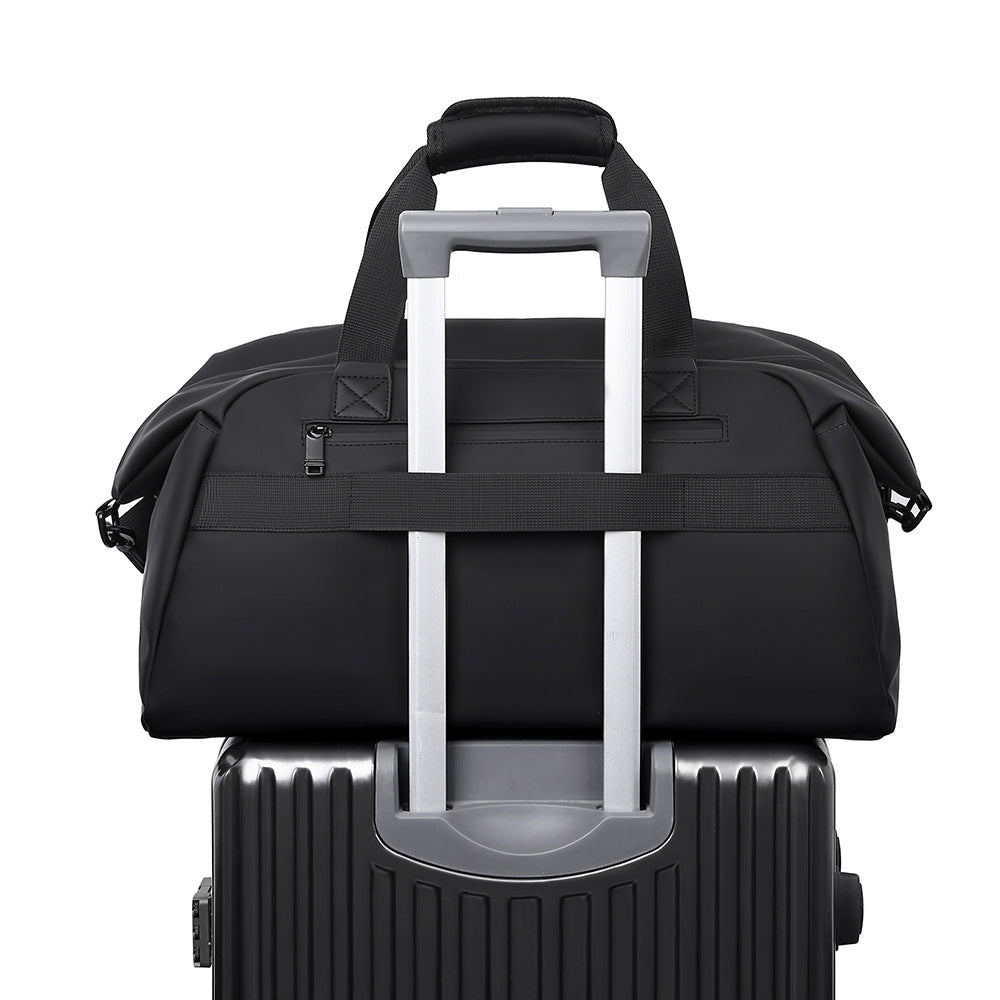 Men's sporty and durable travel bag with multifunctional features Kalsten