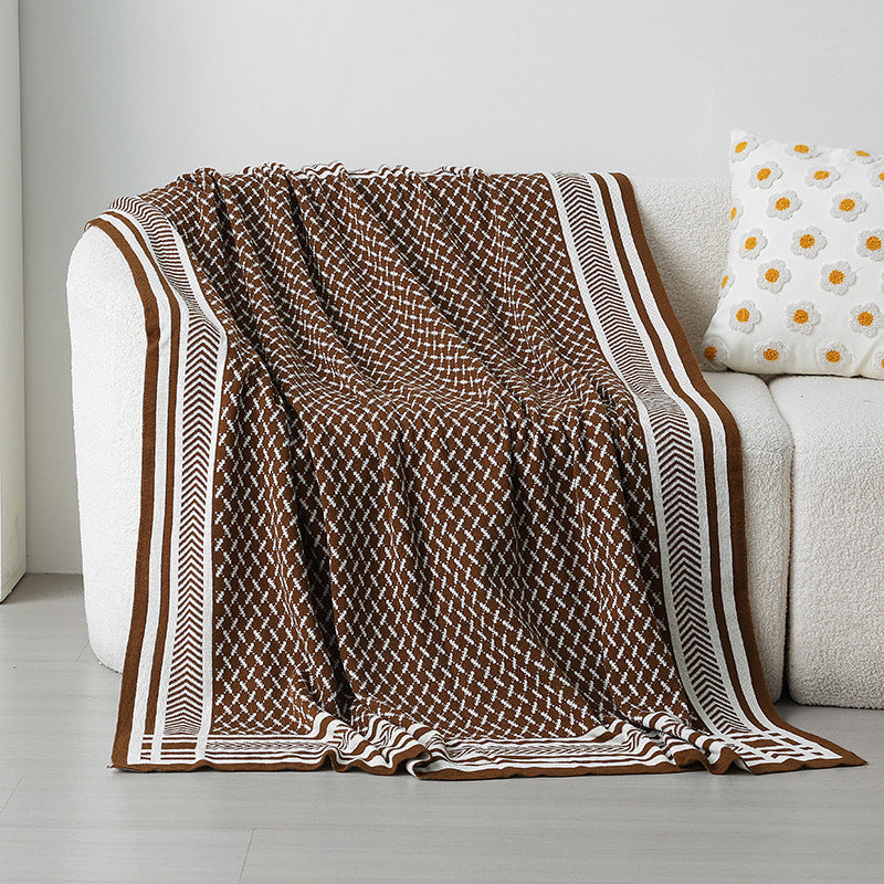 Women's Elegant Snuggle Blanket made of Soft Knit with Geometric Pattern Kalsten