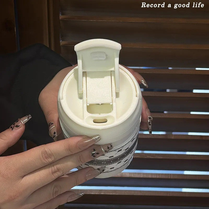 Women’s Insulated Drinking Cup with Practical One-Touch Closure Mechanism Kalsten
