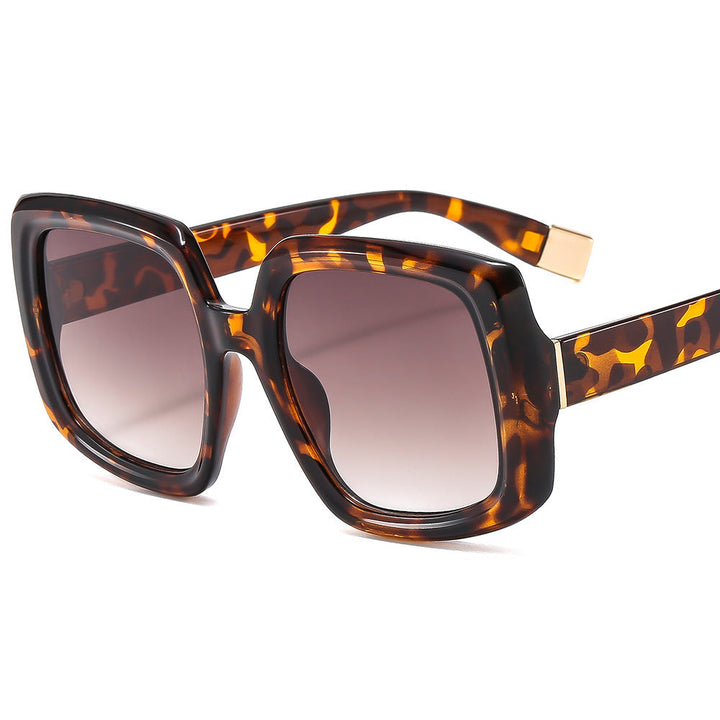 Ladies fashionable sunglasses with striking square frame design Kalsten