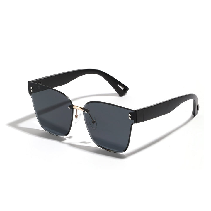 Ladies fashion sunglasses with elegant frame and wide lenses Kalsten