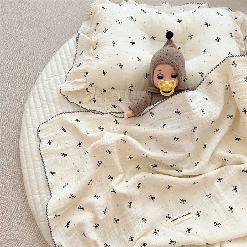 Unisex Muslin Blanket with delicate floral design and elegant ruffles Kalsten