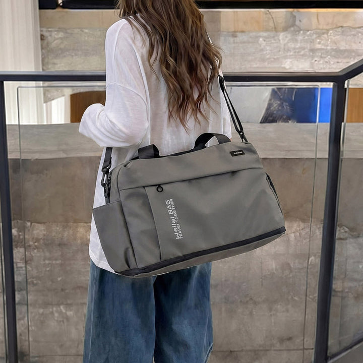 Travel and Sports Bag with Water-Repellent Material and Many Compartments Kalsten