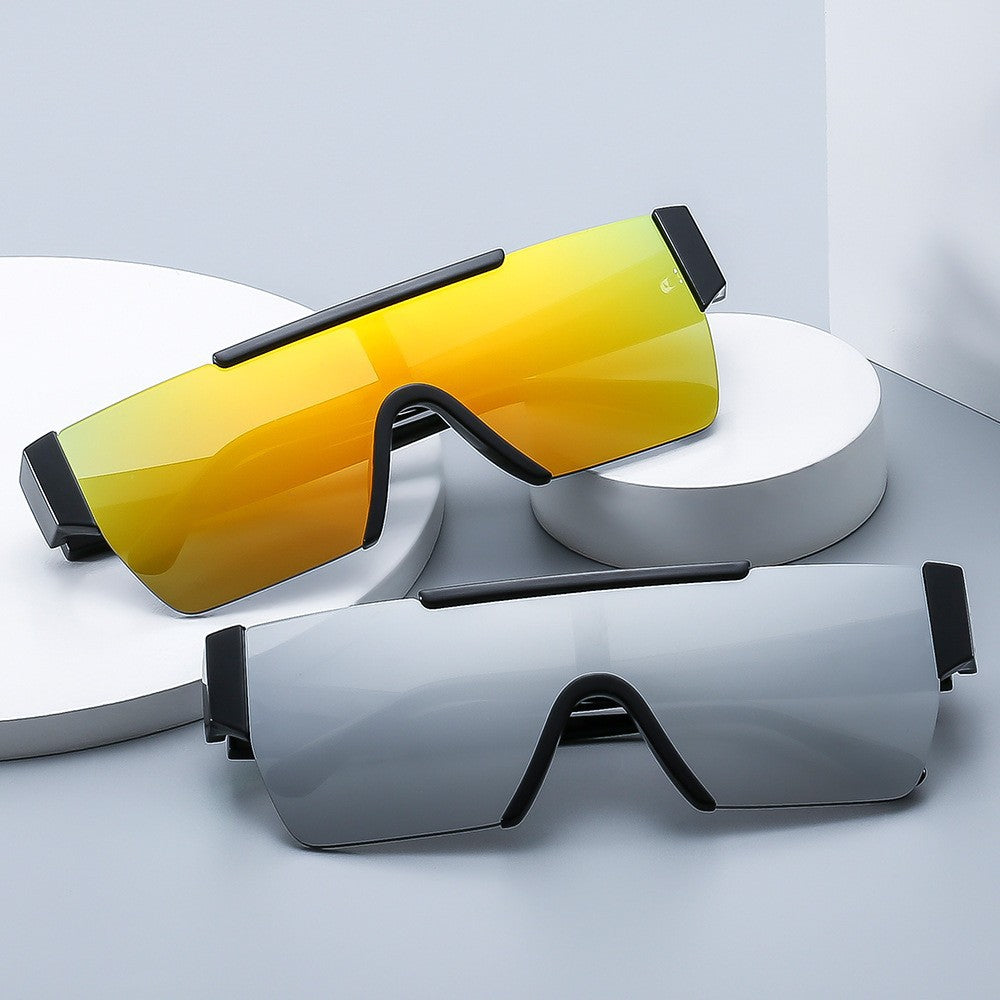 Ladies Sporty Oversized Sunglasses with Modern Protective Frame Kalsten