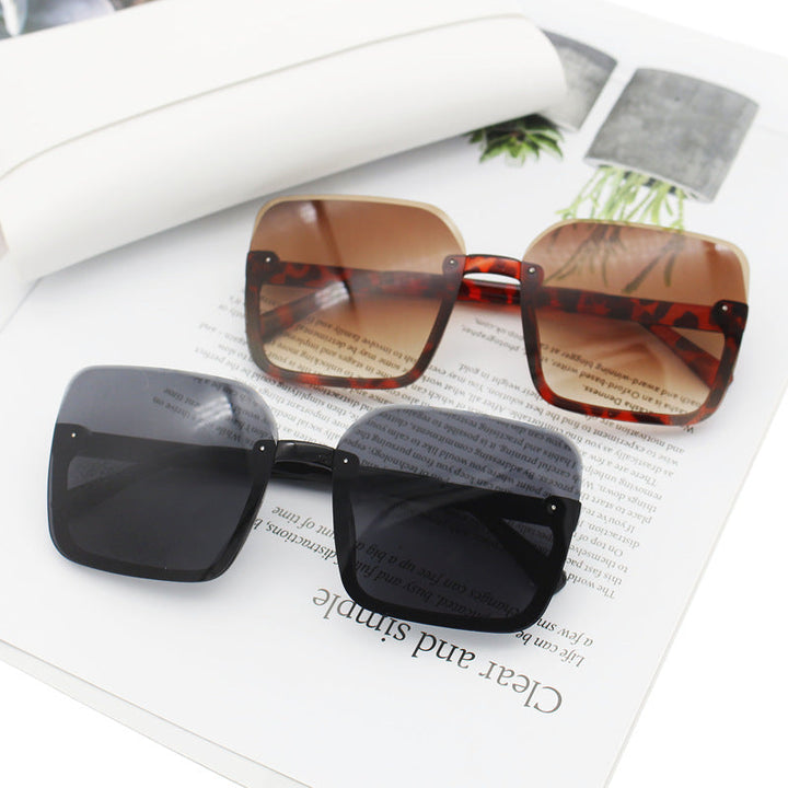 Women’s square sunglasses with extravagant leopard pattern Kalsten