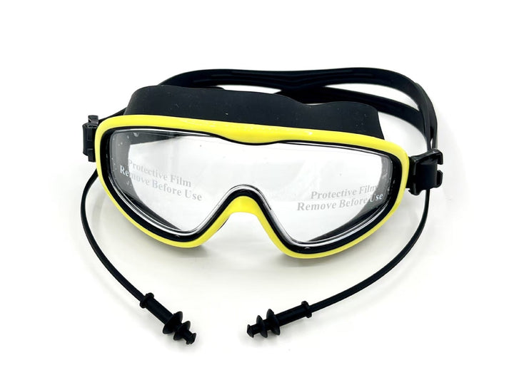 Diving mask with field of vision optimization and anti-fog technology Kalsten