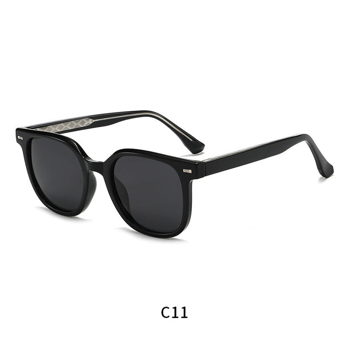 Ladies elegant sunglasses in contemporary style Kalsten