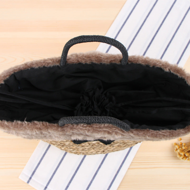 Basket bag with fluffy upper edge and decorative bow detail Kalsten