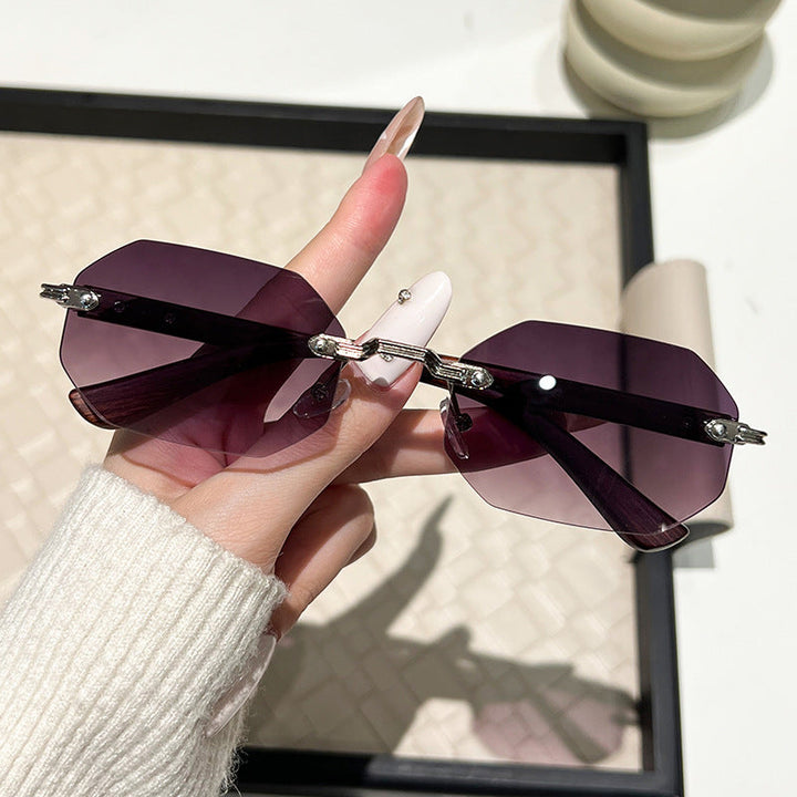 Women's futuristic sunglasses with geometric frame and wood details Kalsten
