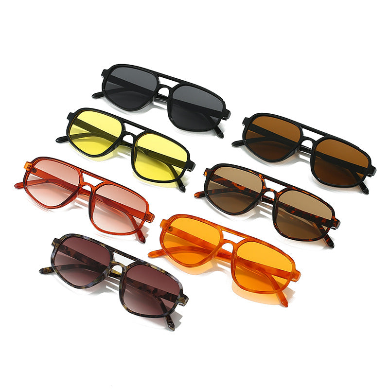 Women's fashionable sunglasses with wide frame and UV protection Kalsten