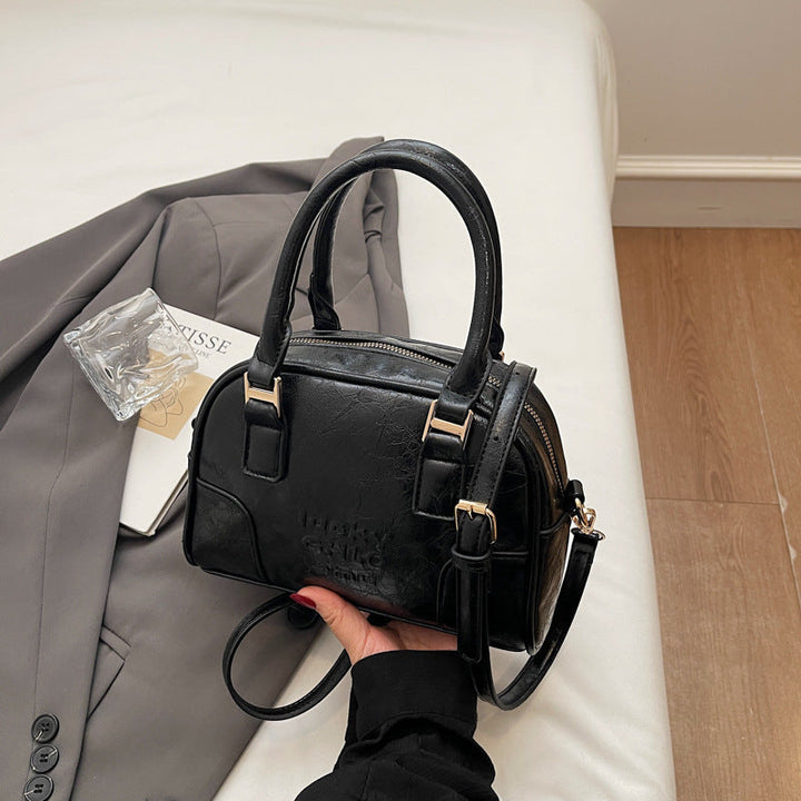 Elegant Leather Handbag Kalsten