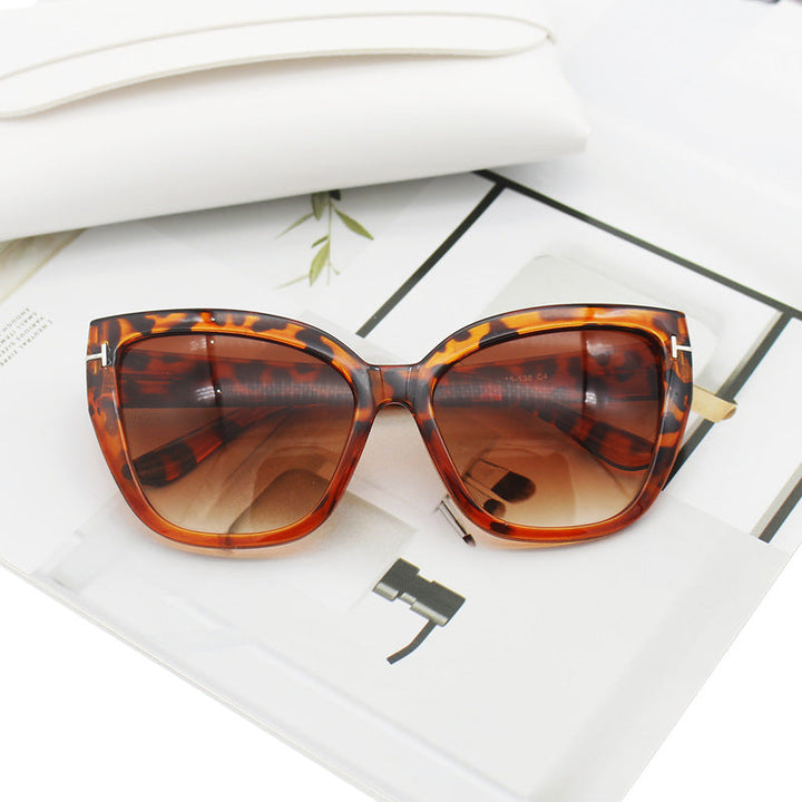 Women's Cat-Eye Sunglasses with Elegant Accents Kalsten