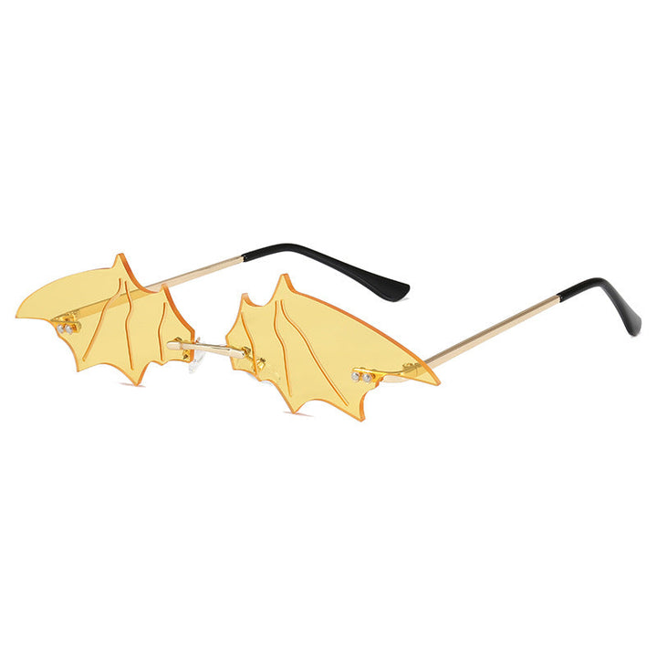 Women's designer sunglasses in exceptional bat style Kalsten