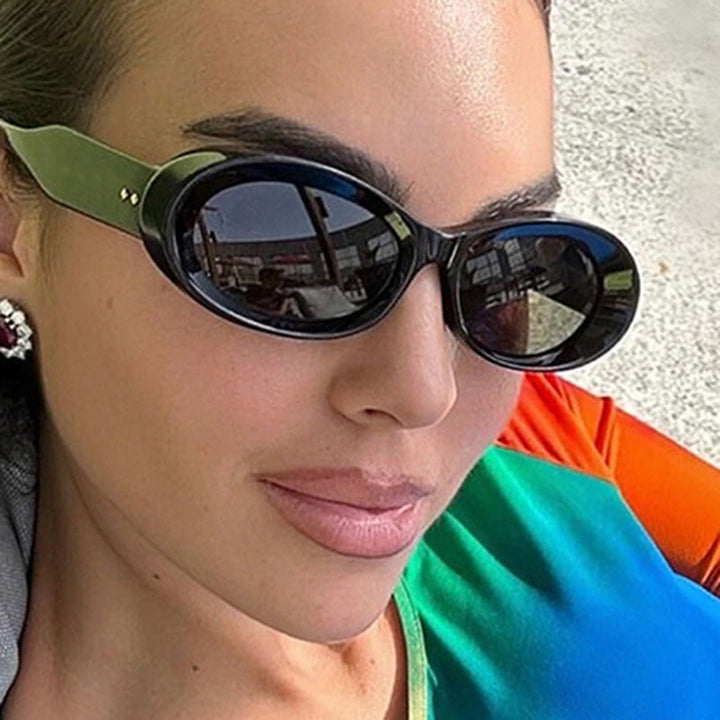 Women's fashionable sunglasses in elegant retro style Kalsten