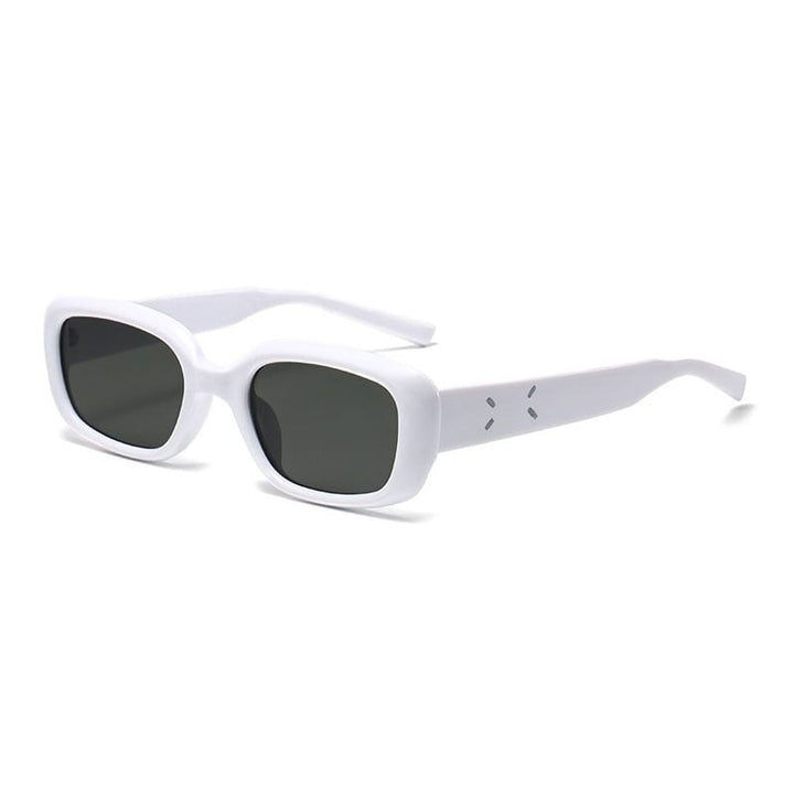 Ladies Retro-Inspired Sunglasses with Curved Frame Kalsten
