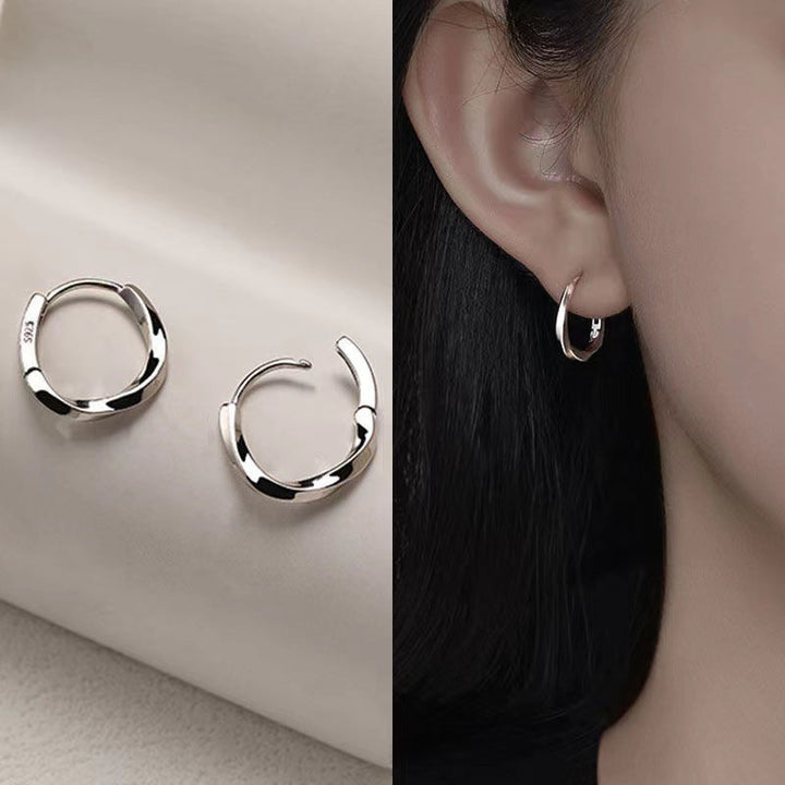 Fashionable and Elegant Hoops Made of High-Quality Metal Kalsten