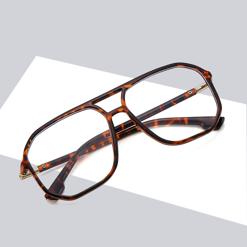 Women's captivating eyewear frame Kalsten