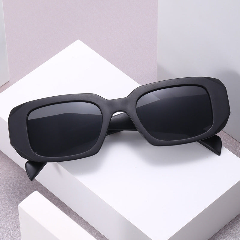 Women's trendy oversized sunglasses in fashionable rectangular design Kalsten