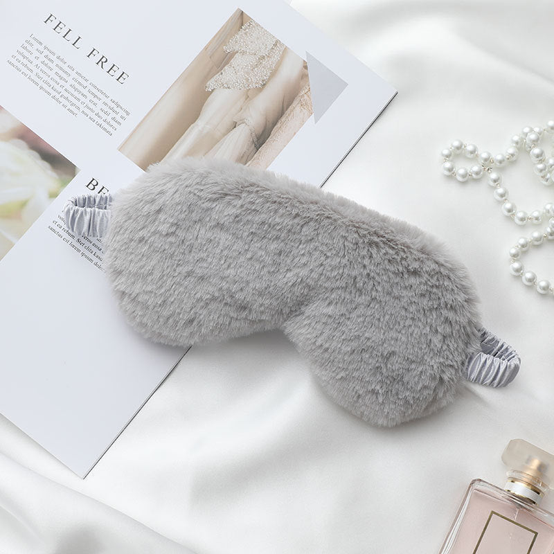 Women's fluffy ergonomic eye mask with adjustable satin band and soft faux fur cover Kalsten
