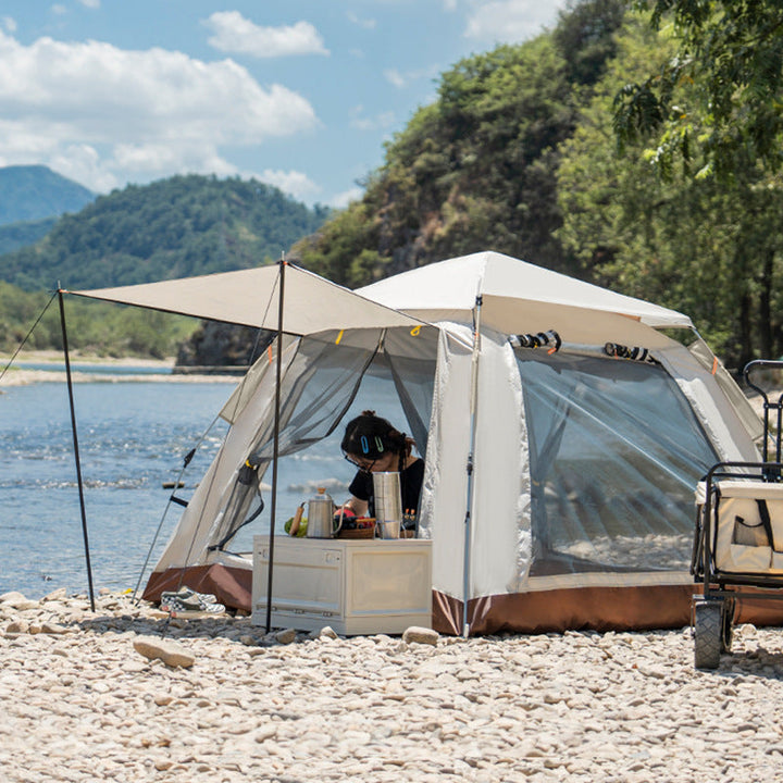 Camping tent with spacious interior and expandable sun protection Kalsten