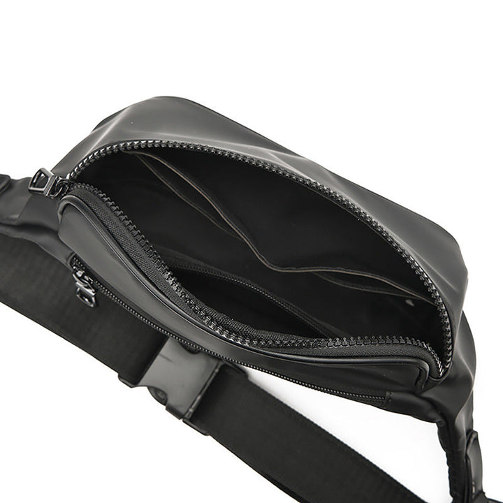 Waist bag made of water-repellent material with ergonomic design Kalsten