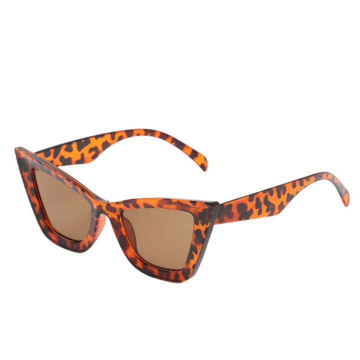 Women fashion forward Cat-Eye sunglasses Kalsten