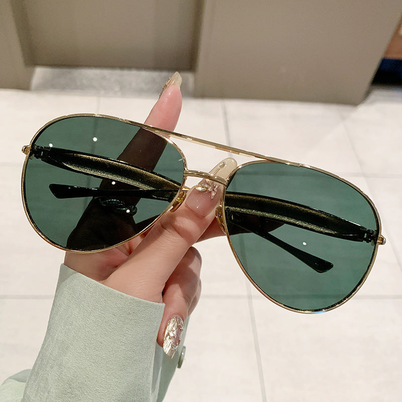 Women exclusive designer glasses with elegant details and high-quality metal frame Kalsten