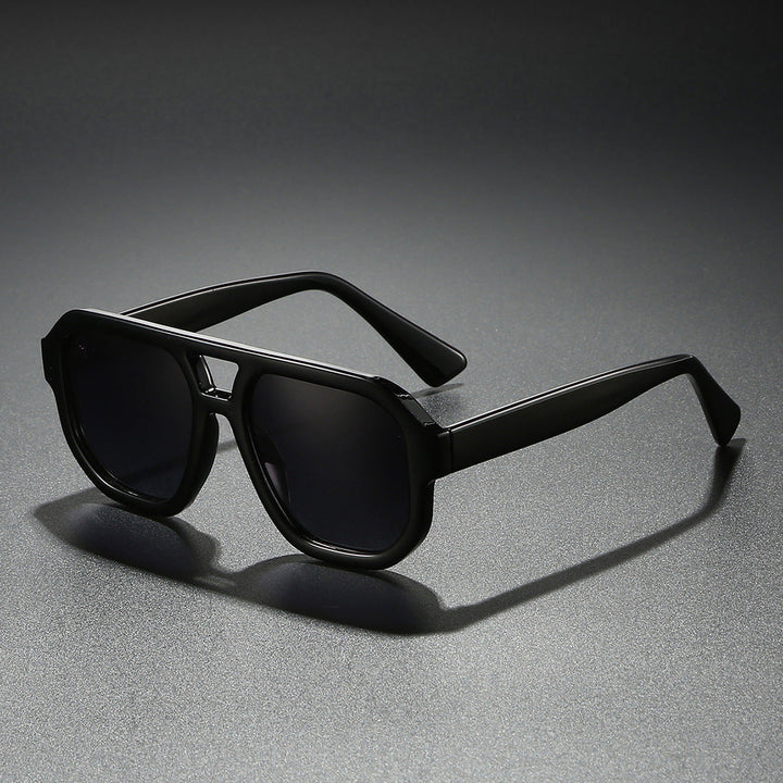 Women's sunglasses in a modern urban design with a broad rim Kalsten