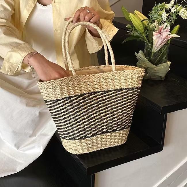 Handbag in the Elegant Wave Pattern Kalsten