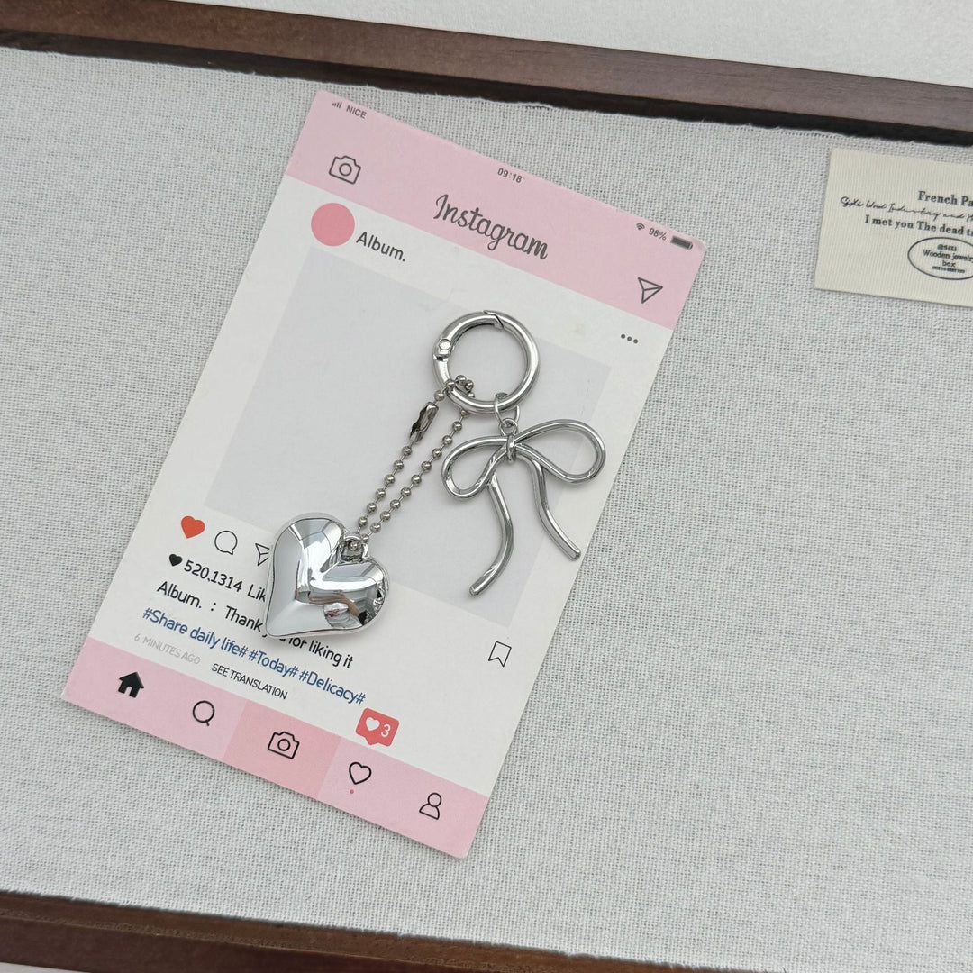 Heart-Shaped Charm Keychain with Bow Kalsten