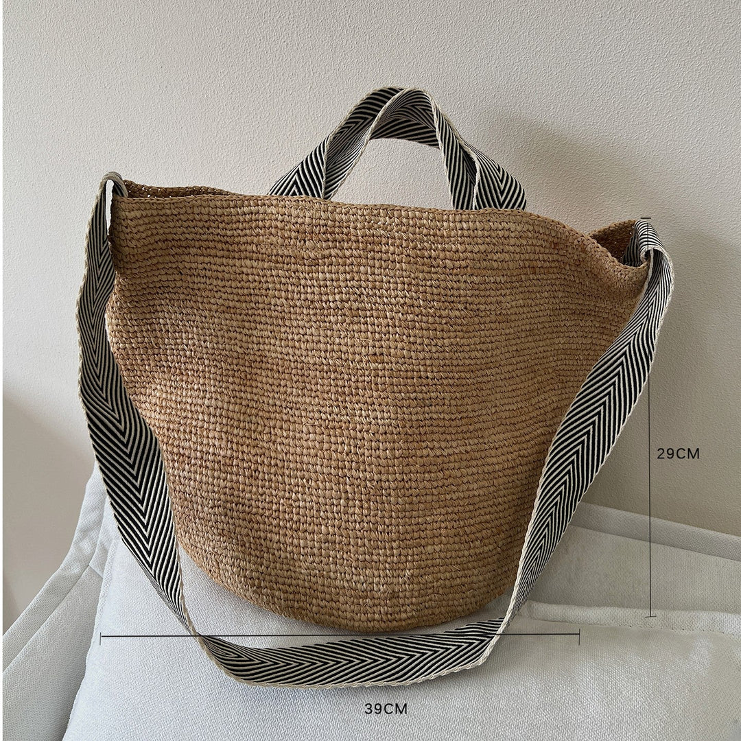 Handmade straw bag with fashionable striped pattern Kalsten