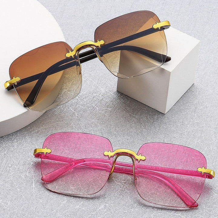 Ladies oversized sunglasses with unique design elements Kalsten