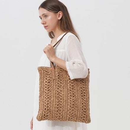 Handwoven beach bag with braided pattern Kalsten