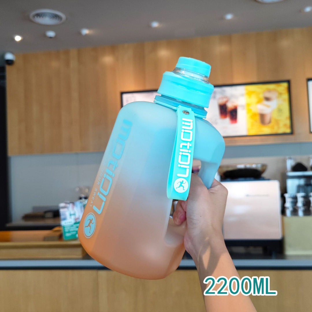 Women’s beverage container with large volume Kalsten