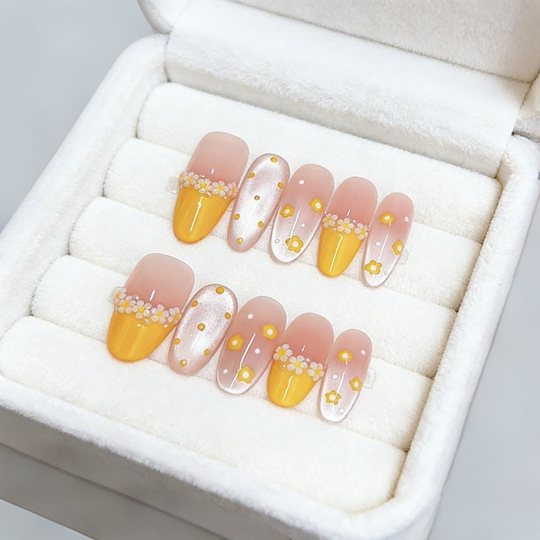 Artistic Floral-Designed Press-On Nail Set Kalsten