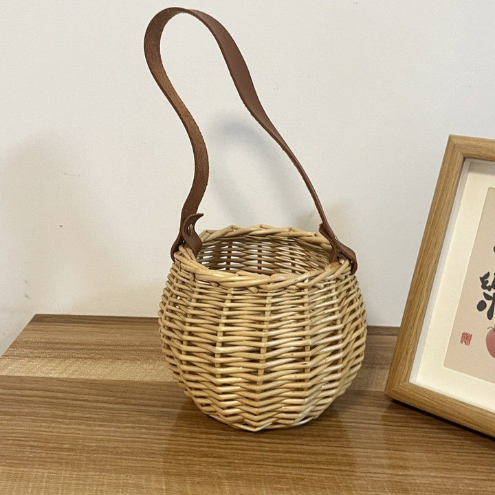 Ladies basket bag with tasteful leather handle Kalsten