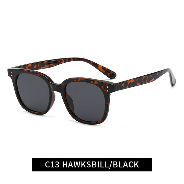 Women's fashionable sunglasses in elegant design with sturdy frame Kalsten