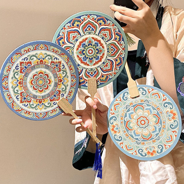 Handmade fan with artistic motif Kalsten
