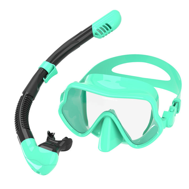 Ergonomic diving mask with flexible breathing tube Kalsten