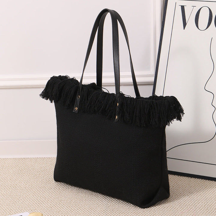 Beach bag with eye-catching fringe edge Kalsten