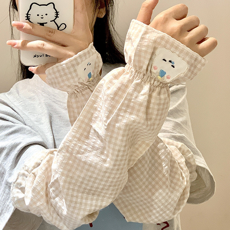 Arm cuffs with sweet dog appliqué design Kalsten