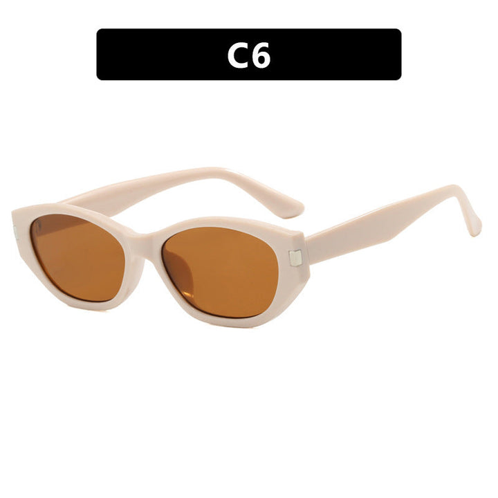 Women's fashionable cat-eye sunglasses with elegant, transparent frame Kalsten