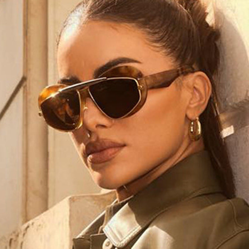 Women futuristic sunglasses with elegant frame Kalsten