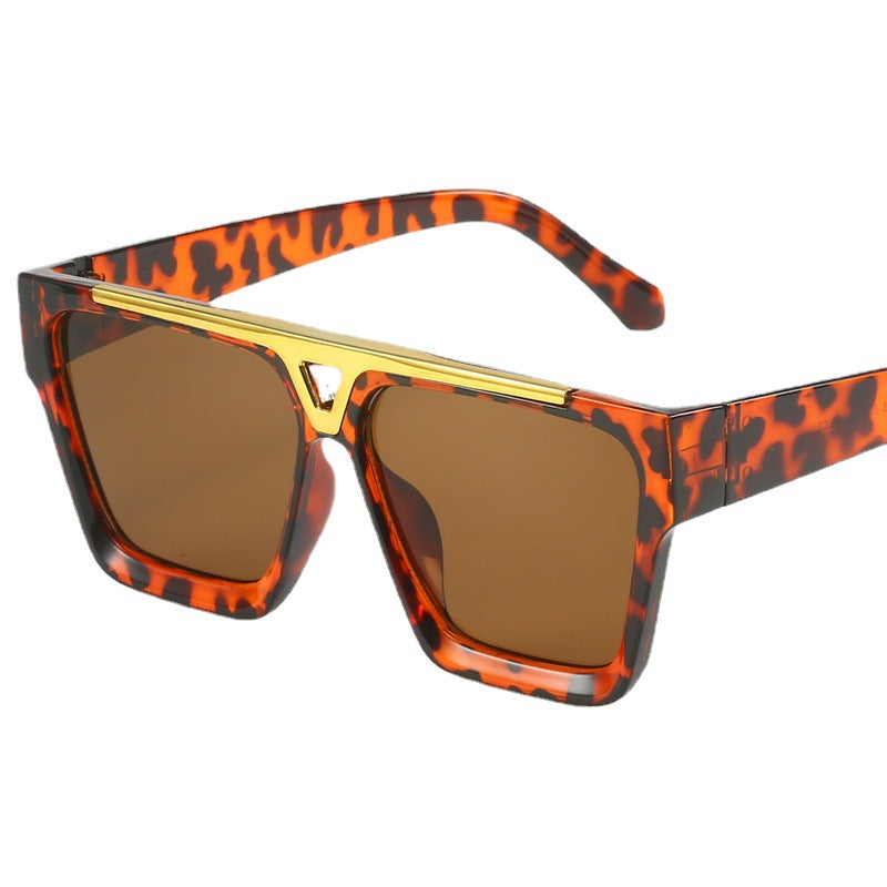 Ladies fashionable oversized sunglasses with stylish golden accent Kalsten