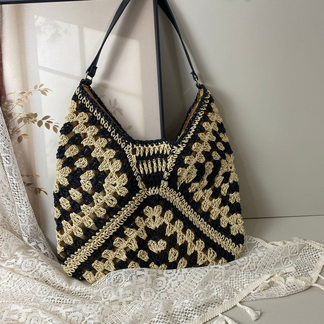 Handcrafted basket bag with unique circular pattern Kalsten