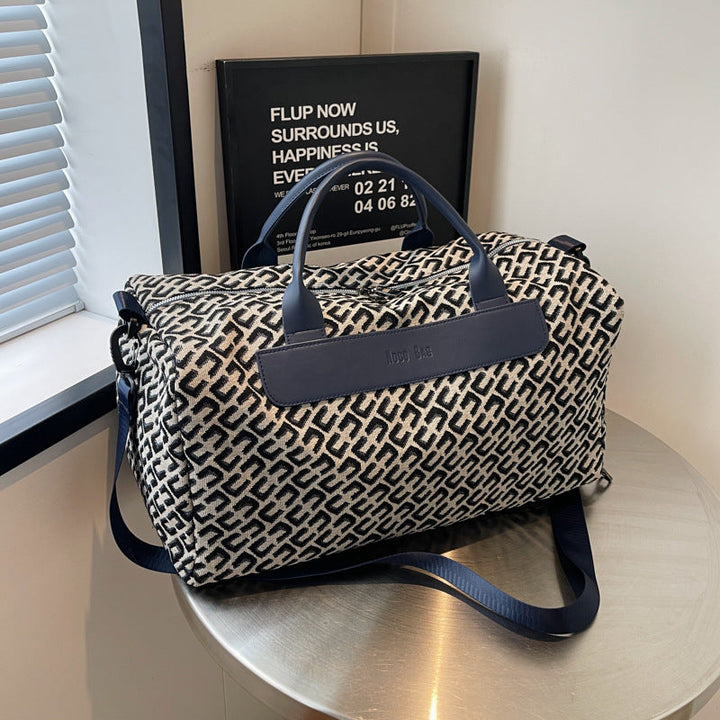 Sporty Duffel Bag With Durable Material And Practical Compartments Kalsten